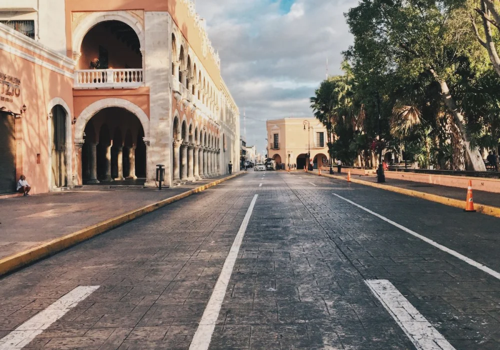 ¿Cuál es el mejor barrio para hospedarte en Mérida? Santiago, Centro y La Mejorada comparados